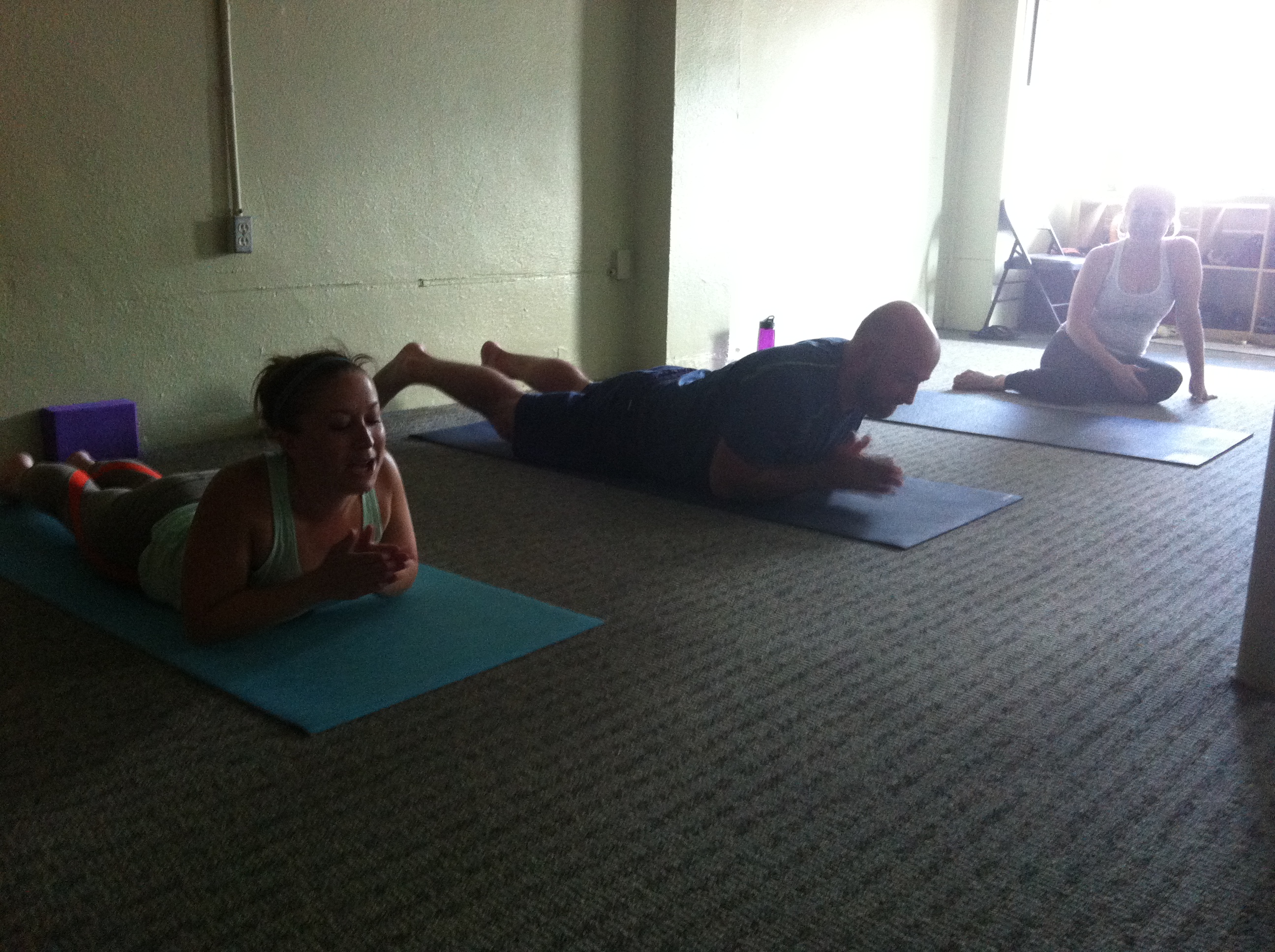lori seal pose